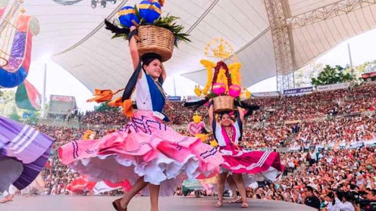 Relatos Históricos: Guelaguetza