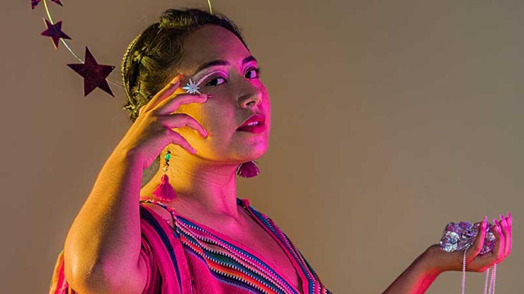 Lo etéreo de la piel morena